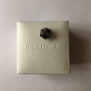 Authentic Discontinued Geometric Pandora Clip